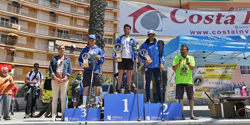 Rafael Sirvent y Victoria Ryzhova, ganadores del 9º Open de SUP de Torrevieja