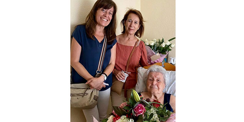 Felicitación a María Josefa Ibáñez en su centenario