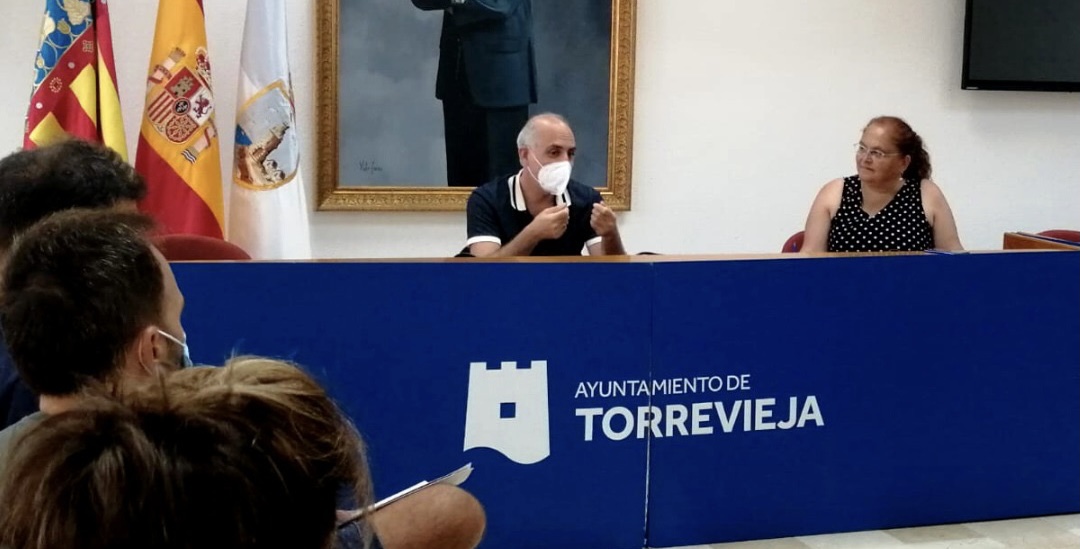 Reunión con ONGs para explicar las modificaciones en las bases de las subvenciones