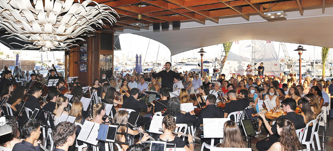 Concierto de verano de la JOST en el Real Club Náutico