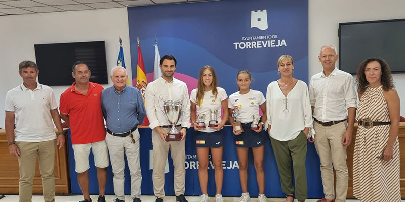 Recepción oficial a las campeonas de España infantil de tenis