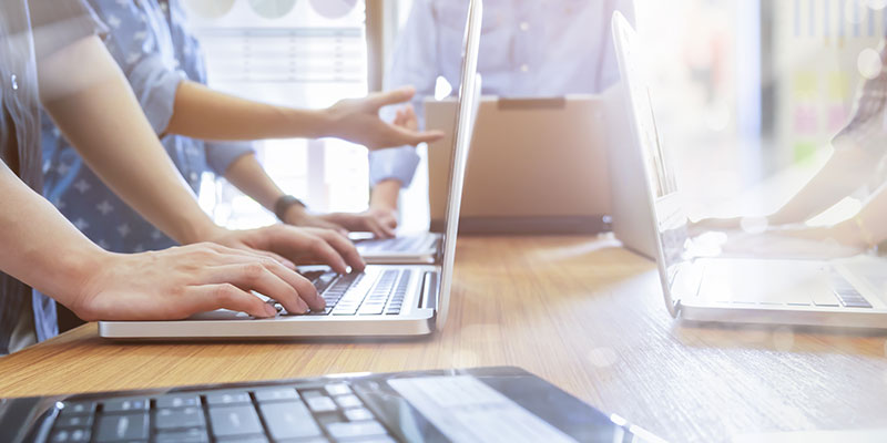 El Ayuntamiento invertirá más de 1 millón de euros en renovar el parque informático