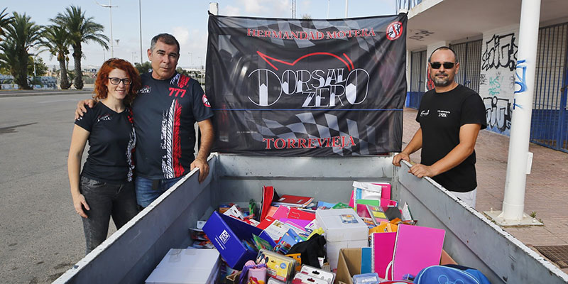Exitosa caravana solidaria motera para recoger material escolar