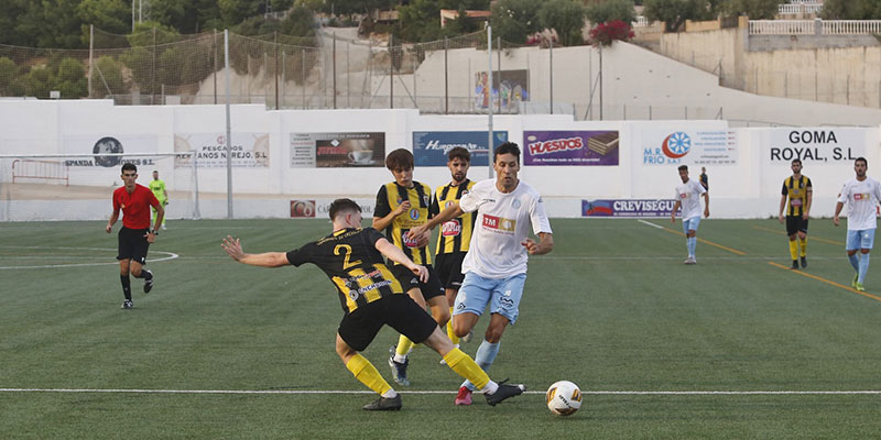 El Torrevieja cae en su primer partido de la liga