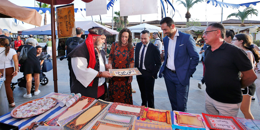 El Paseo Vista Alegre se transformó en un Mercado Marinero