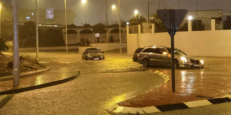 Una tromba de agua deja más de 50 l/m2 en menos de una hora
