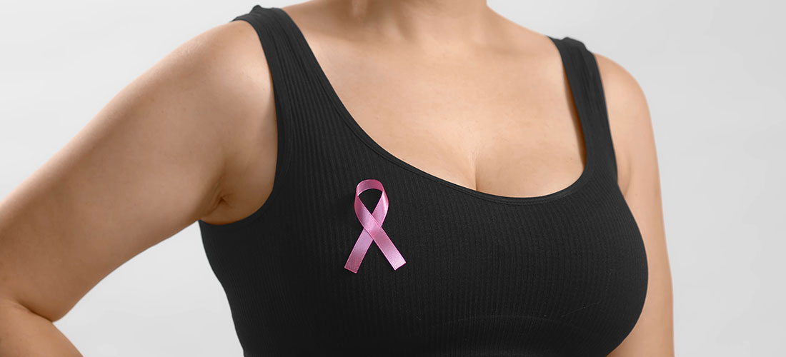 Torrevieja conmemoró el Día Mundial contra el Cáncer de Mama