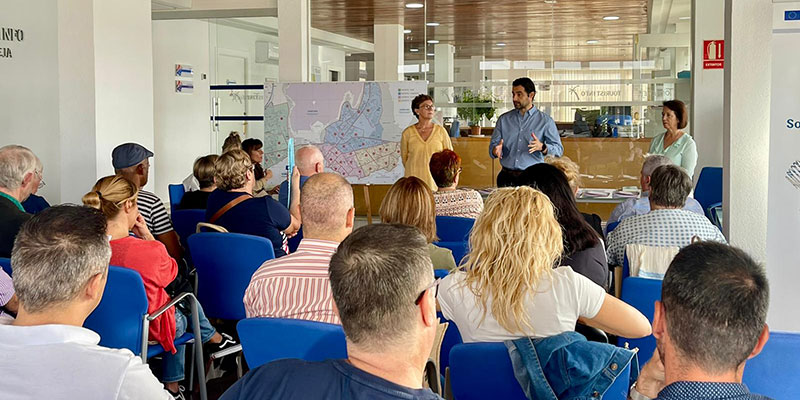 Los 42 delegados de zona se reúnen con el alcalde