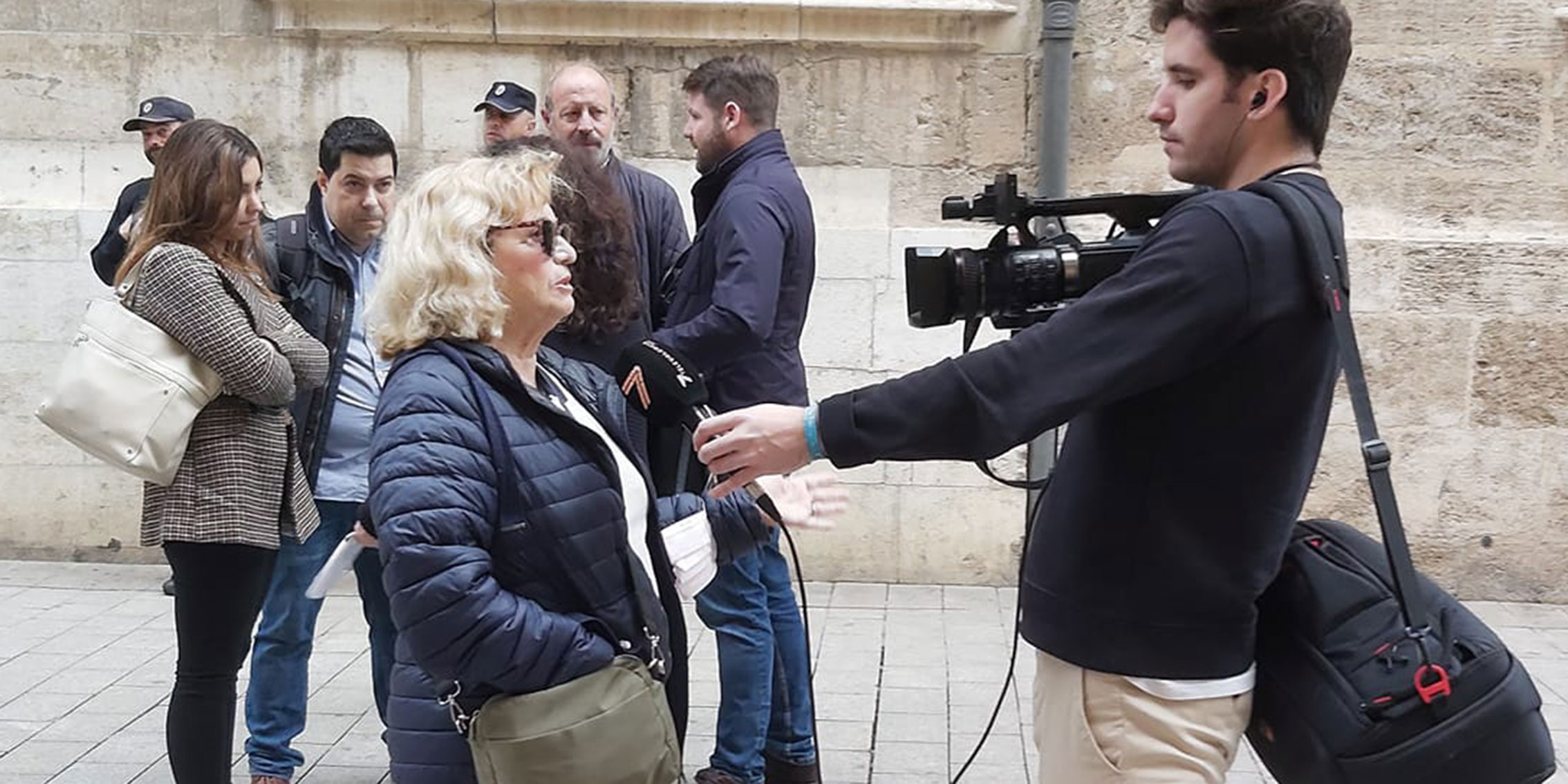 ‘Sanidad Excelente’ apoyó la manifestación ante el Palacio de la Generalitat “por una sanidad digna”