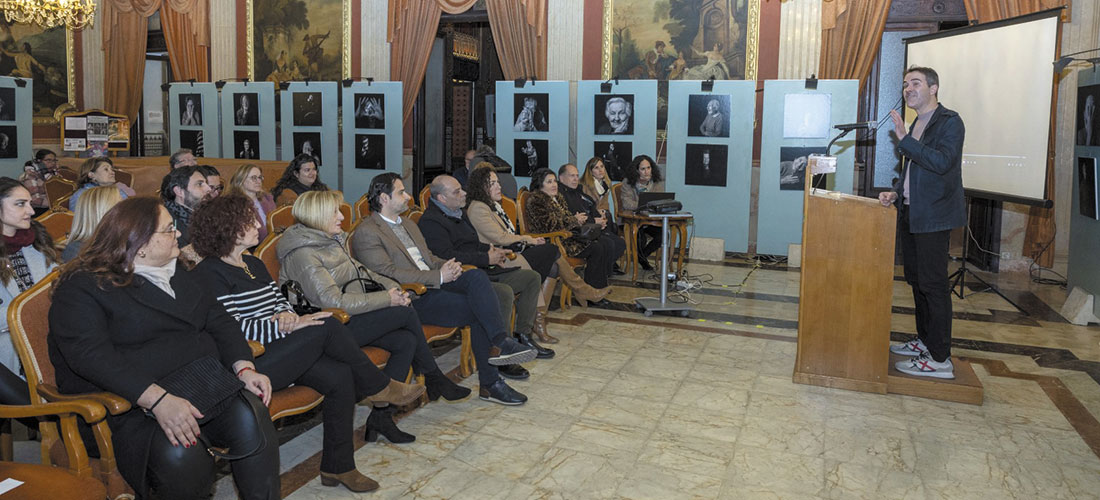 El Casino acogió la exposición fotográfica ‘Me llamo, me llaman’