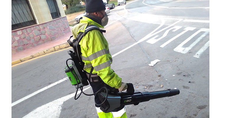 Sopladoras silenciosas del servicio de limpieza