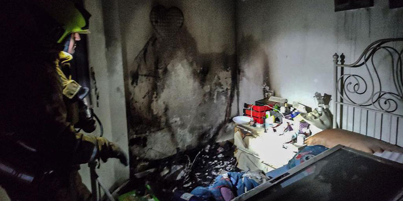 Dos heridos en un incendio en la Rambla Juan Mateo