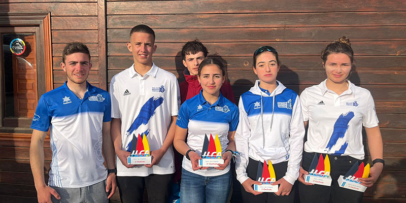 Adriana Castro, oro sub21 y sub19 femenino en la regata de vela ligera de Denia