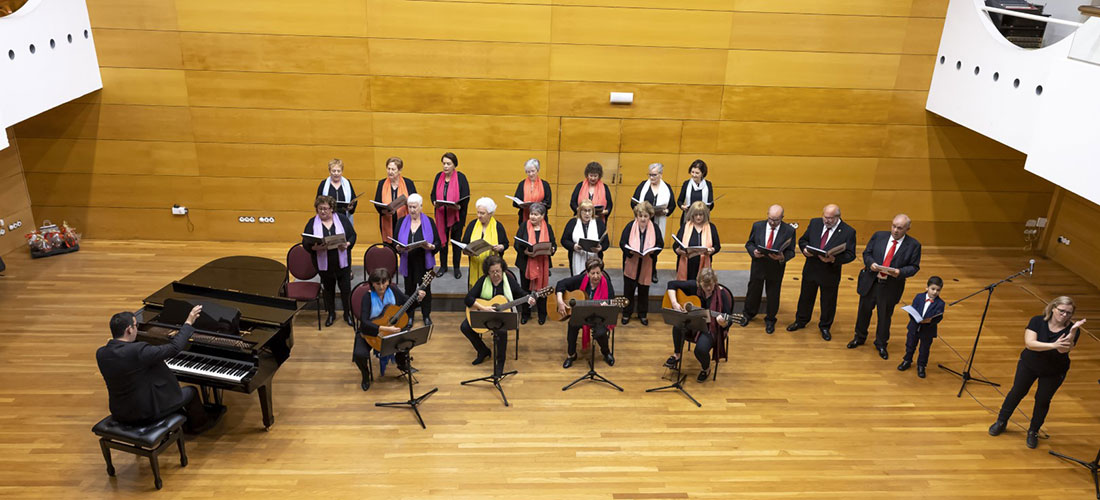 El Coro Cecilio Gallego ofreció un concierto por el Día del Padre