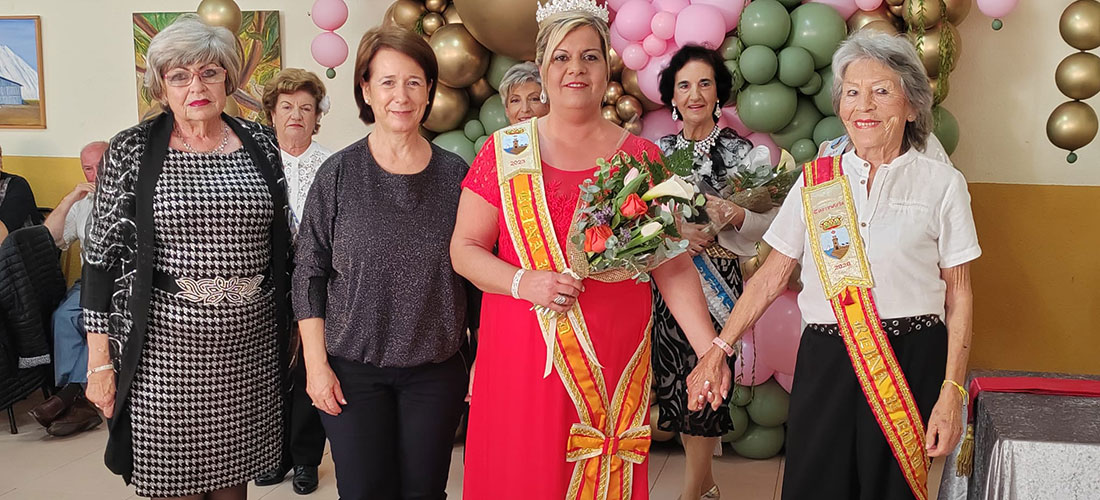 La Casa de Tercera Edad de San Pascual coronó a su Reina, Damas y Míster