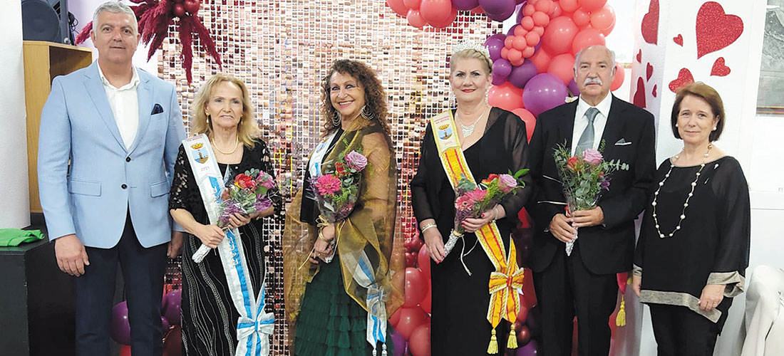 El centro polivalente de La Mata eligió a su Reina, Damas y Míster 2023