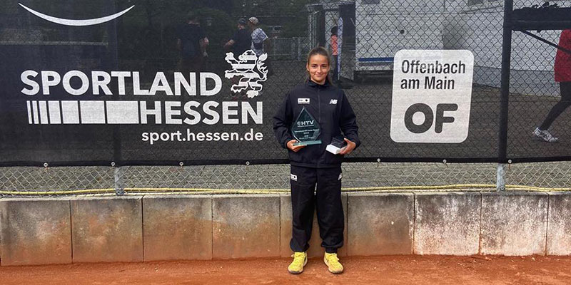 Charo Esquiva, campeona del ITF junior 500 de Offenbach en Alemania