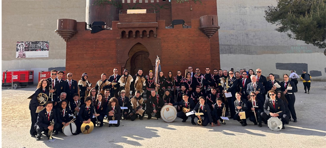 VA3312-SALEROSOS Intenso mes de abril para Los Salerosos