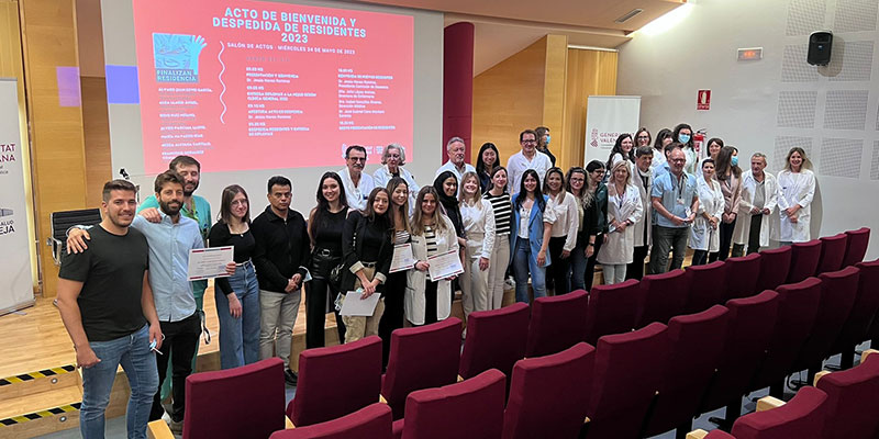 El Hospital da la bienvenida a una nueva promoción de residentes e incorpora a los médicos que finalizan