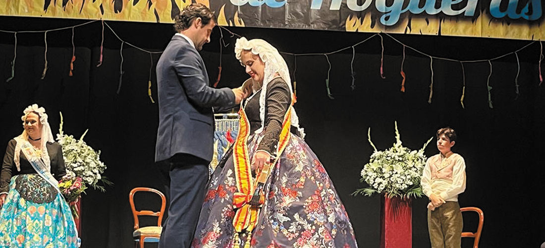 La Hoguera Molinos del Calvario comienza sus fiestas con la proclamación de sus bellezas