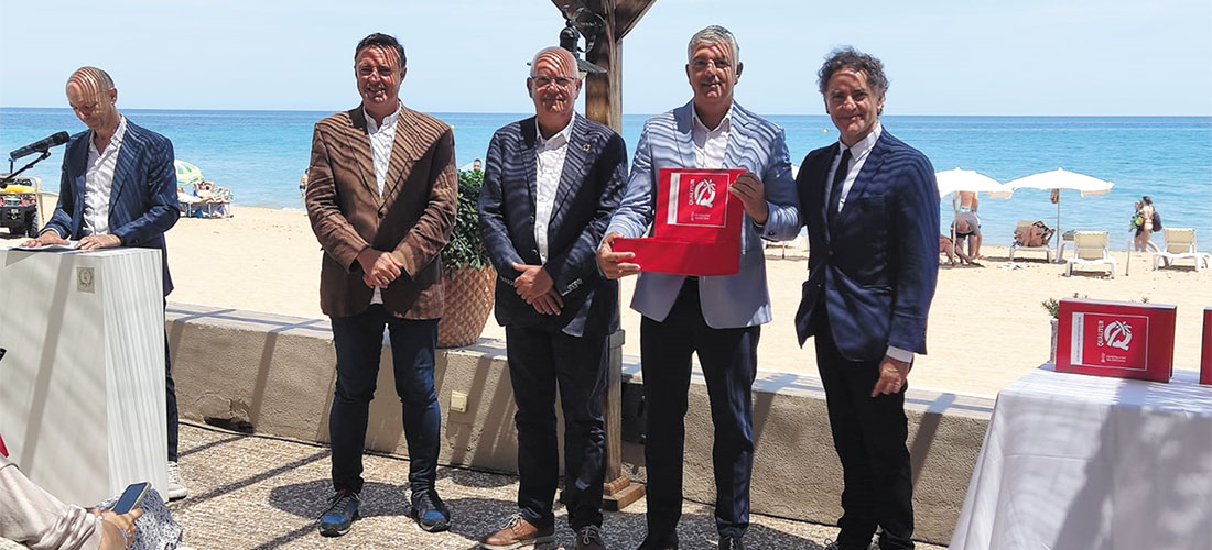 Torrevieja renueva sus seis banderas Qualitur