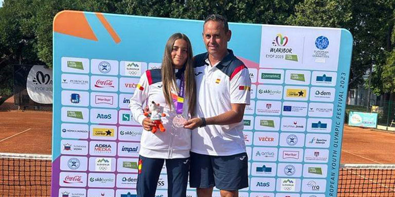 Medalla de bronce para Charo Esquiva en el FOJE