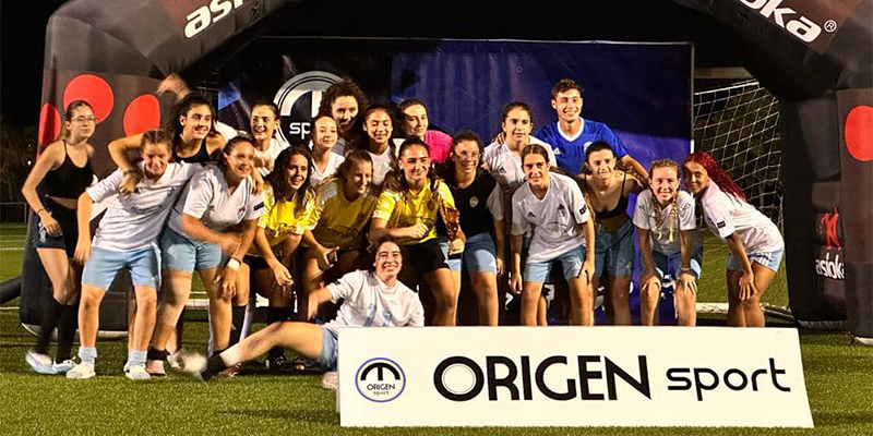 Pódium para los equipos locales en el II Torneo de Fútbol Femenino