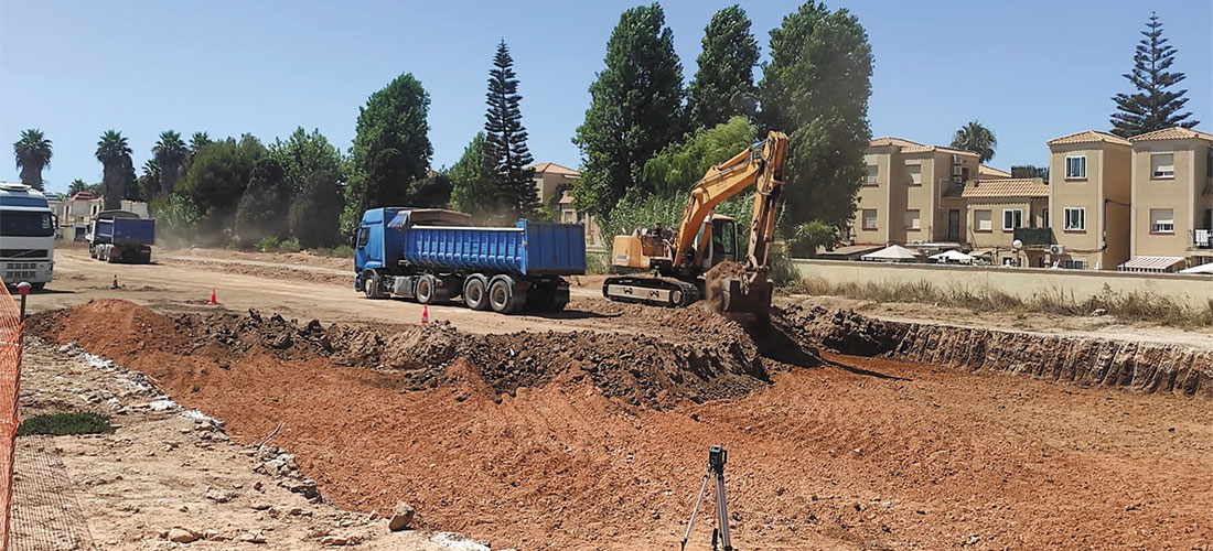 Las obras de ampliación de la balsa de laminación de aguas pluviales en Doña Inés finalizarán antes de fin de año