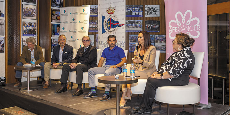La primera edición de «Conversaciones de Salud» fue dedicada al cáncer de mama