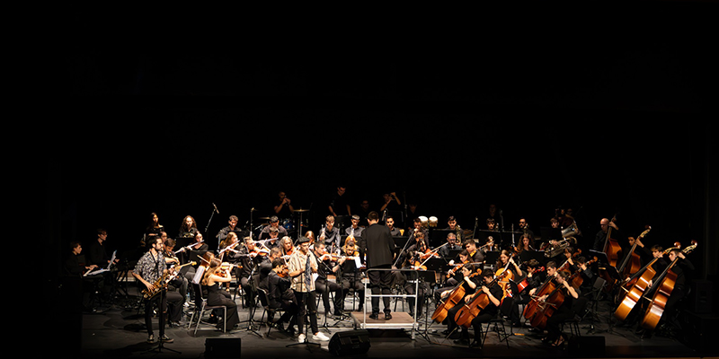 Bervera y la Joven Orquesta Sinfónica de Torrevieja brillaron en un magnífico concierto