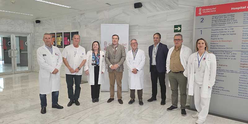 La Conselleria de Sanidad y el comité de empresa del departamento de salud de Torrevieja llegan a un acuerdo temporal