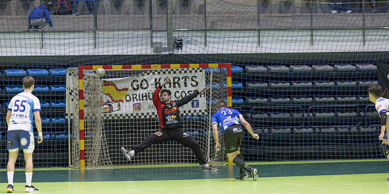 El Mare Nostrum cae en el Palacio frente a Águilas