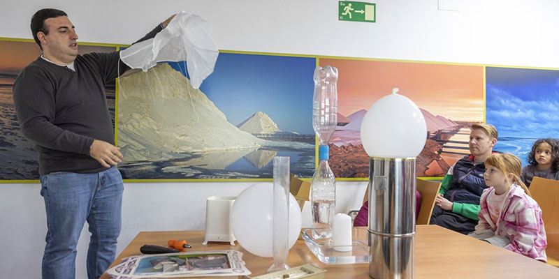 La comarca de la Vega Baja contará con una red sísmica abierta para monitorizar la actividad sísmica y concienciar a la población 