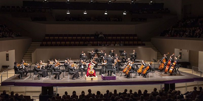 La madurez luminosa de la «cellista» deleito en Torrevieja