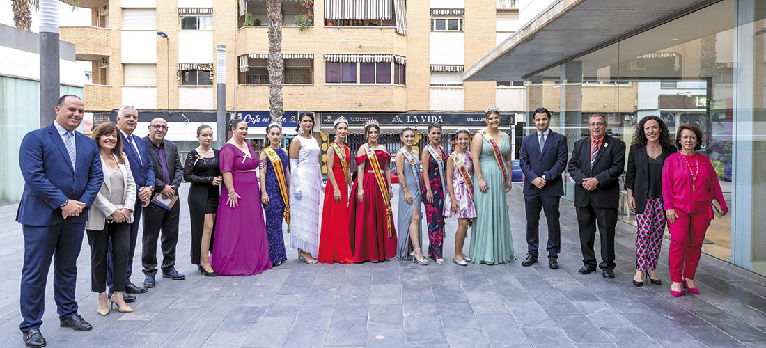 va3367-gala Iñaki Isidro pregonó las fiestas del Sagrado Corazón con la coronación de la nueva reina, Claudia Ruíz Palomino
