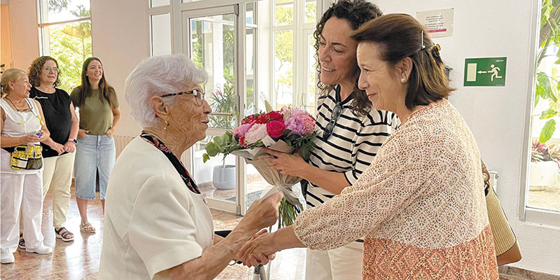 María del Socorro Jiménez cumplió 100 años en la Residencia de la calle Maestro Francisco Casanovas