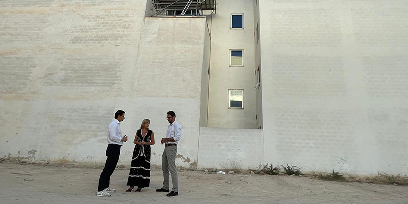 El profesor de la Universidad de Alicante (UA), Jesús Segarra, ha sido nombrado como el nuevo director de la Sede Universitaria de Torrevieja.