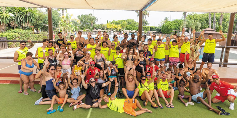 «Disfrutando sin barreras» en Aquópolis