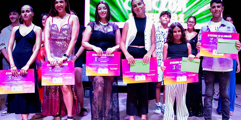 va3378-lucia Lucía España & Pedro Contreras llegan con ‘Inolvidables en Acústico’