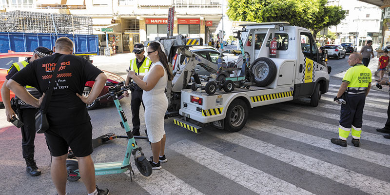 La Policía Local comienza su campaña de control de patinetes eléctricos
