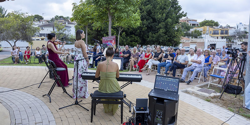 Dio comienzo el 4º ciclo «Música en el Parque», que hoy llega al Parque de La Siesta