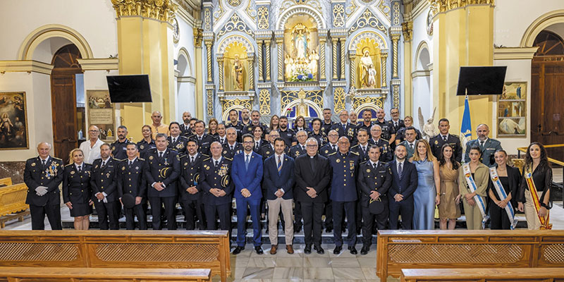 va3384-iglesiagrupo La Policía Local celebró su 175 aniversario en el día de sus patrones