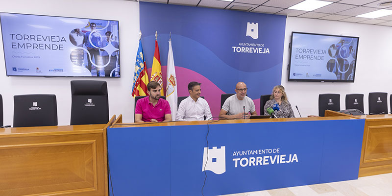 va3384-umh Presentada la oferta formativa 2024/25 de la Universidad Miguel Hernández (UMH) en Torrevieja
