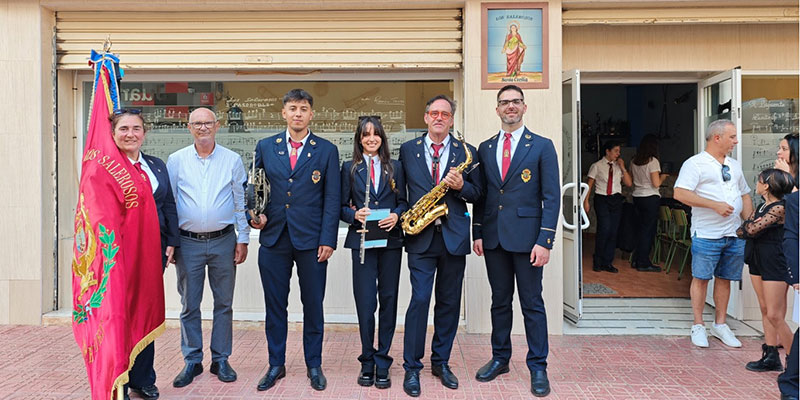 va3389-salerosos Los Salerosos recogieron a sus nuevas incorporaciones