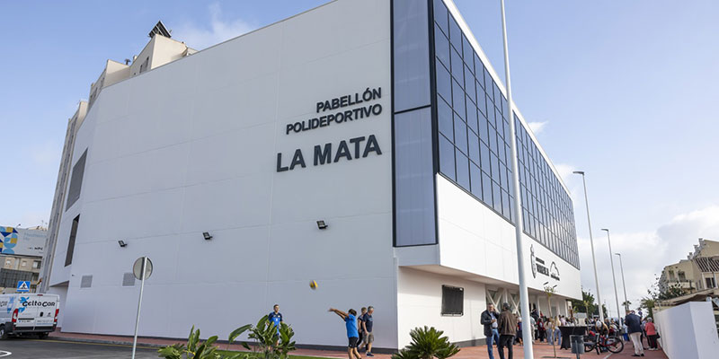 va3392-pabellon-mata Multitudinaria inauguración del pabellón polideportivo de La Mata