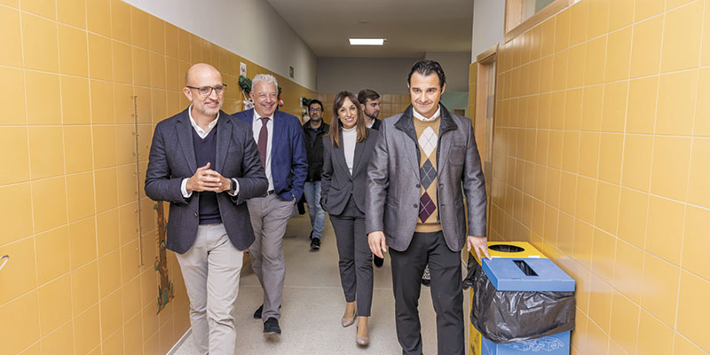 va3393-conseller Educación estudia la implantación en Torrevieja de un nuevo colegio y un nuevo IES en prefabricadas para dar solución a la avalancha de matrículas sobrevenidas