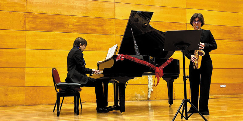 va3394-1-1oscar Excepcional encuentro  de saxofones de los conservatorios  de Alicante y Torrevieja