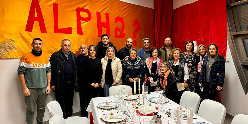 va3394-PROYECTO-ALPHA Las parroquias de Torrevieja ponen en marcha el proyecto ‘Cenas Alpha’
