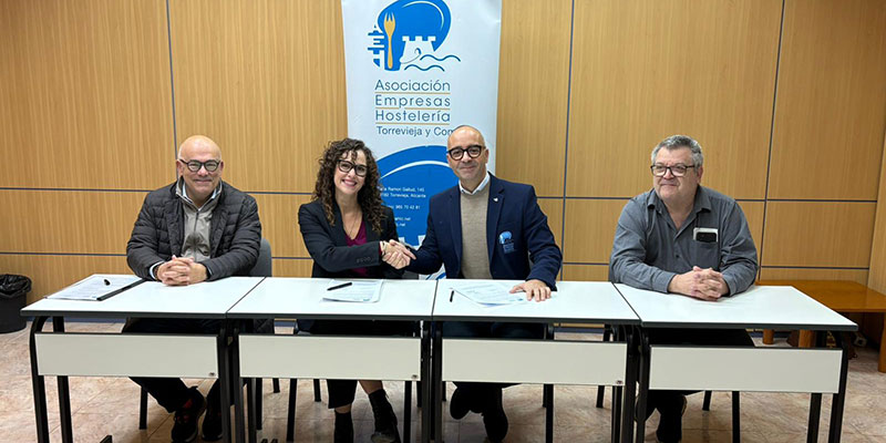 va3394-hosteleria La Asociación de Hostelería firma un convenio de colaboración con Caser Seguros
