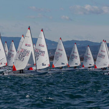 va3396-RCNT-1 Carlota Ballester y Rodrigo Hernández, del RCNT, subieron al podio en el Trofeo Levante de ILCA4
